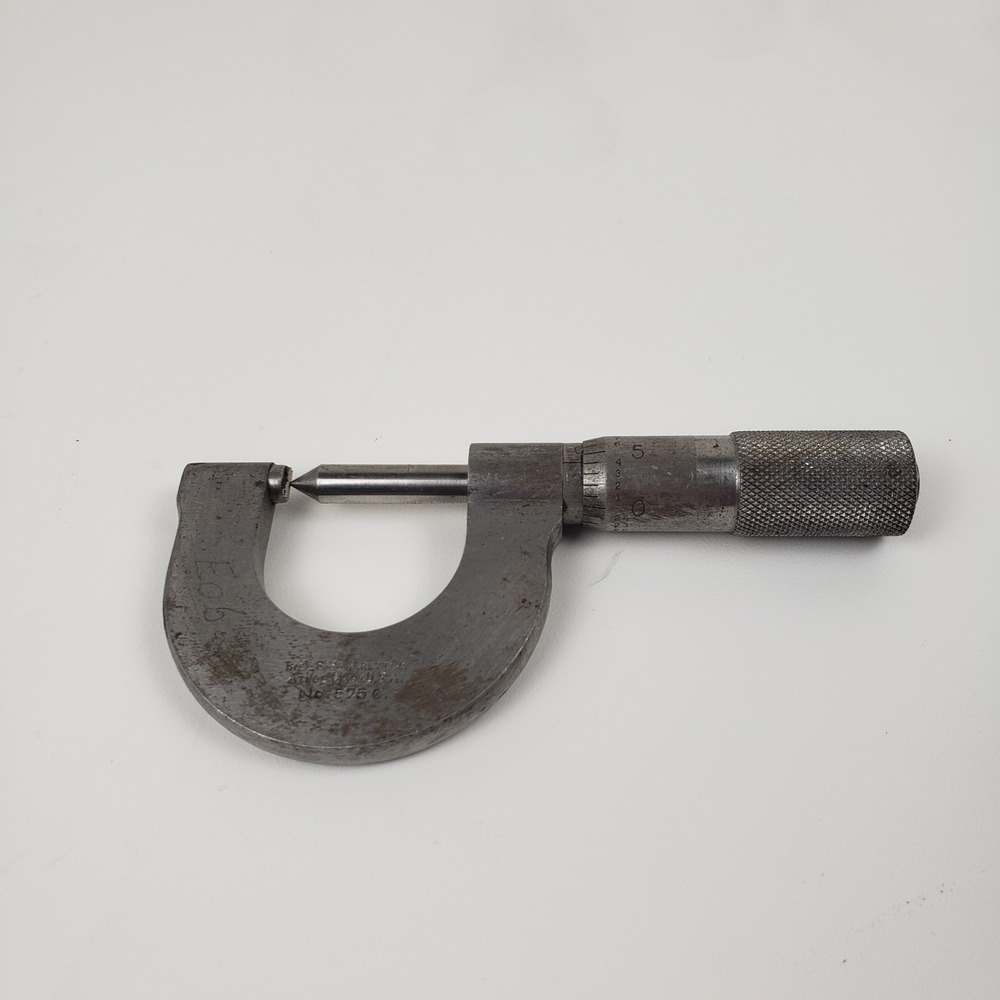 Starrett No. 575 C Screw Thread Micrometer Caliper 22 to 30 Pitch V & US Std